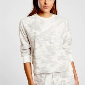 Athleta Farallon Print Sweatshirt in Inversion Light Grey